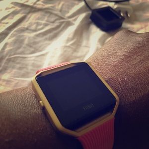 $70$ SPECIAL EDITION ROSE GOLD FITBIT BLAZE